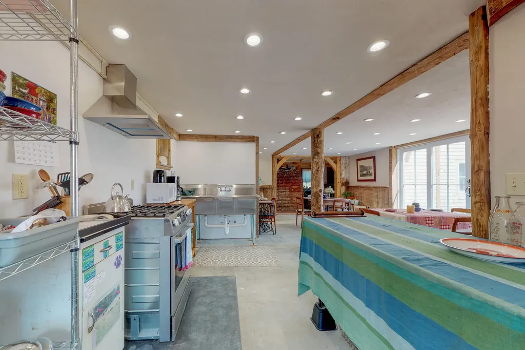 720 Kingdom Road Blue Hill ME 04614