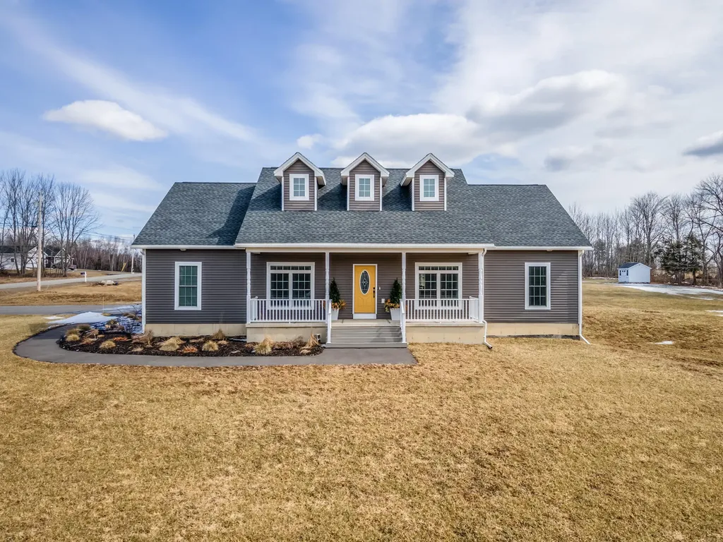5 Nye Lane Hermon ME 04401