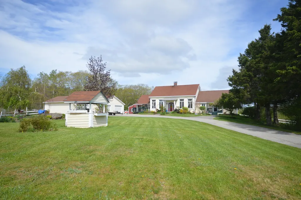 335 Hamm Road Frankfort ME 04438