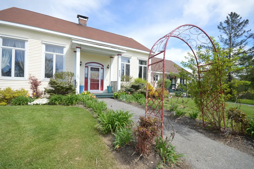 335 Hamm Road Frankfort ME 04438
