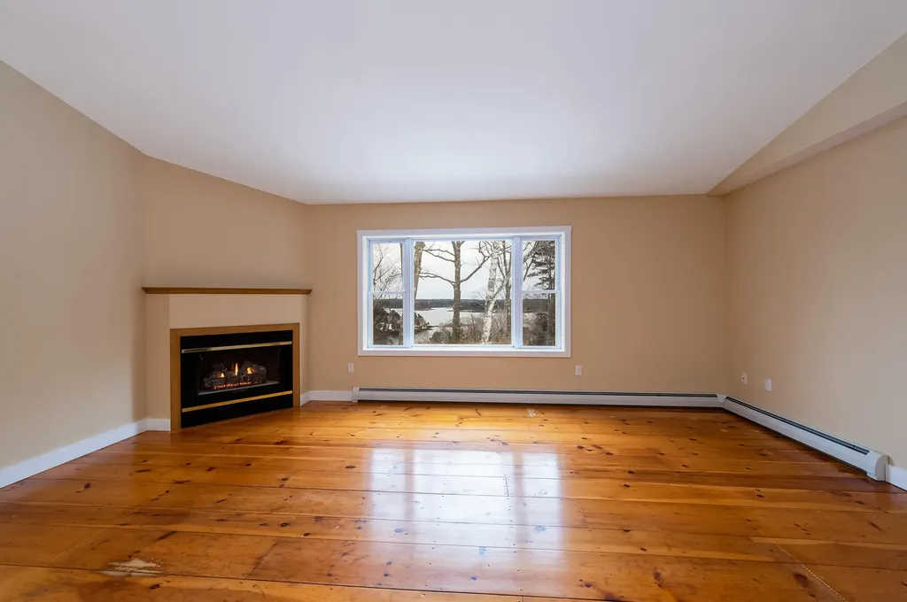 7 Eastview Lane Harpswell ME 04079