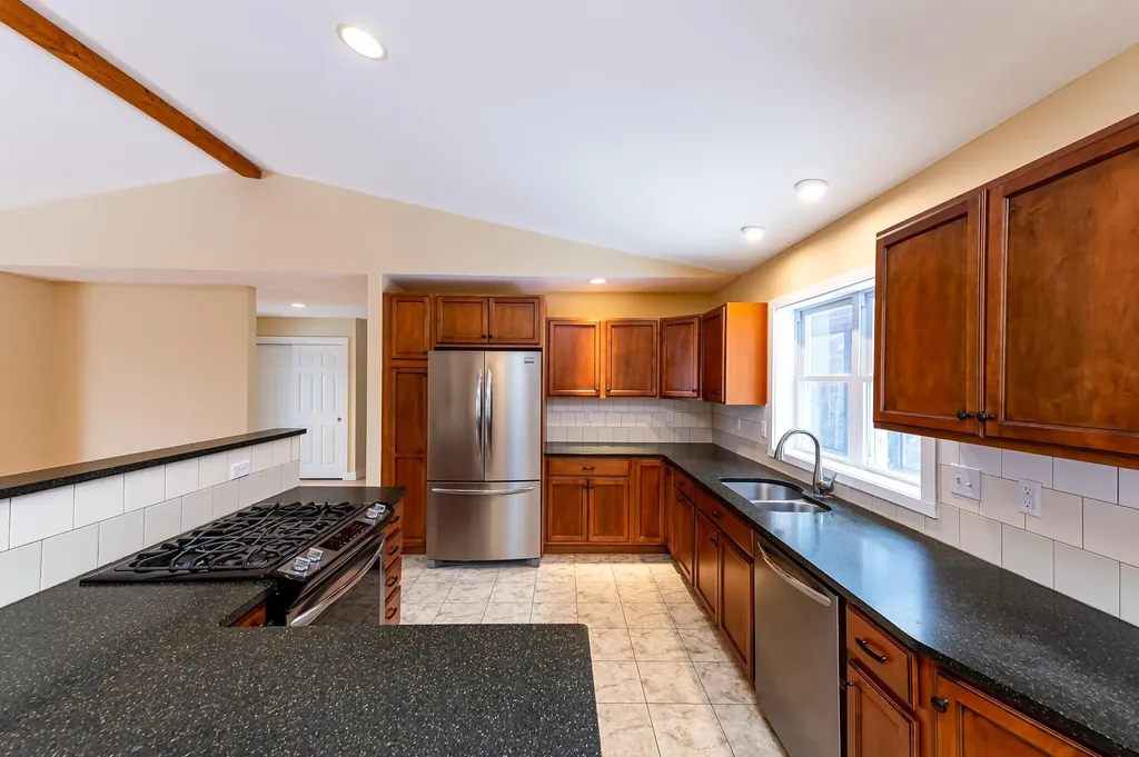 7 Eastview Lane Harpswell ME 04079
