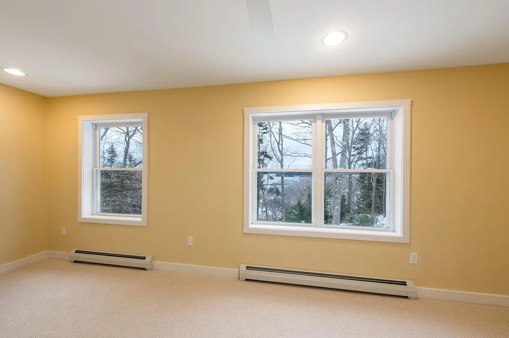 7 Eastview Lane Harpswell ME 04079