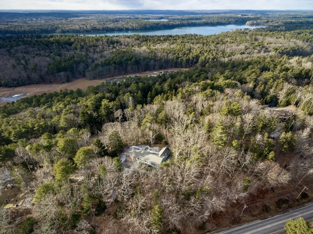 7 Eastview Lane Harpswell ME 04079