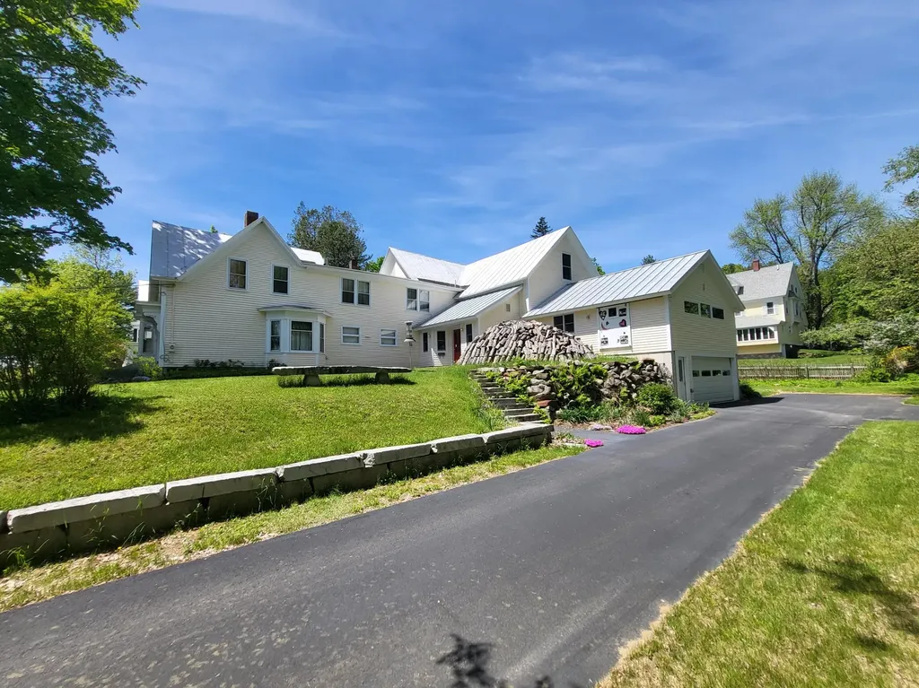 144 Court Street Farmington ME 04938