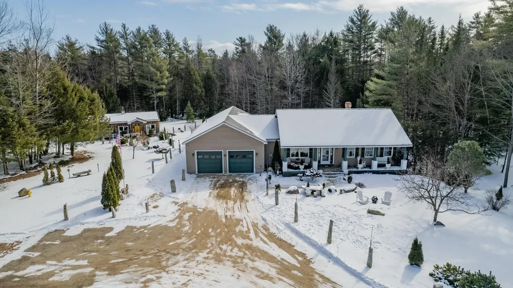 60 Doris Lane Topsham ME 04086