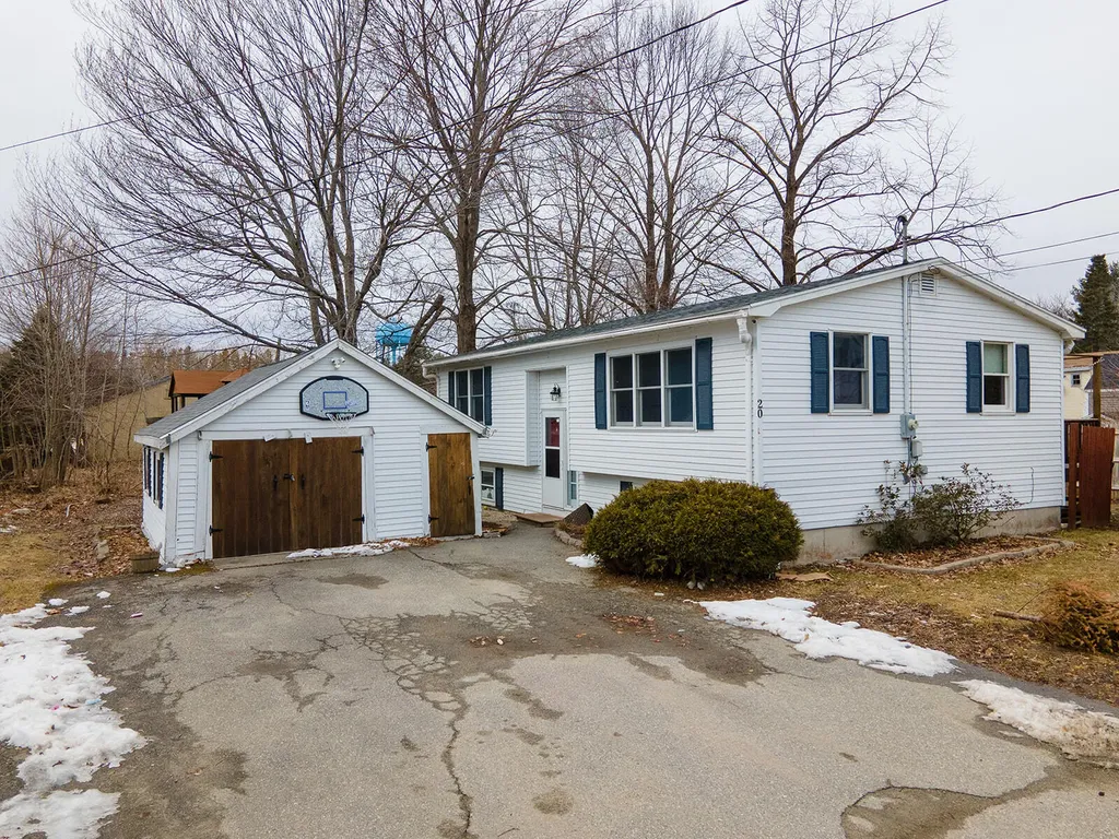 20 Georges Street Thomaston ME 04861