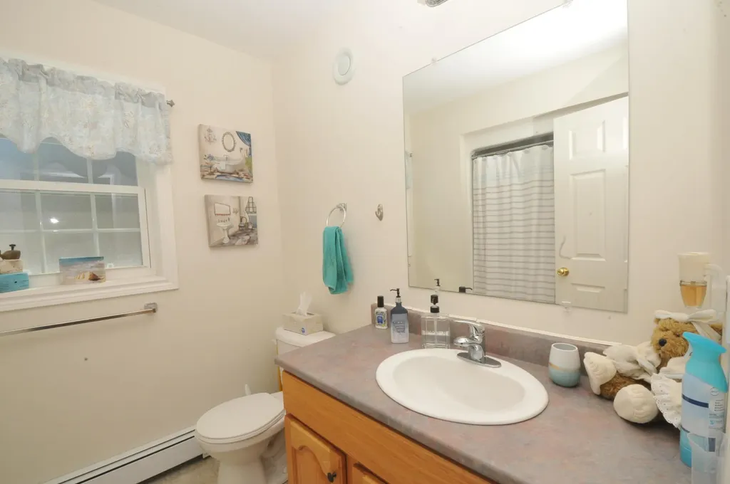 139 Sandy Beach Road Glenburn ME 04401