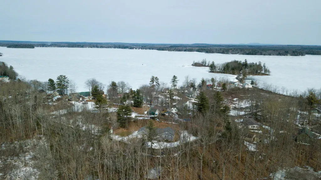 139 Sandy Beach Road Glenburn ME 04401