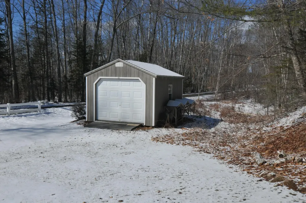 139 Sandy Beach Road Glenburn ME 04401