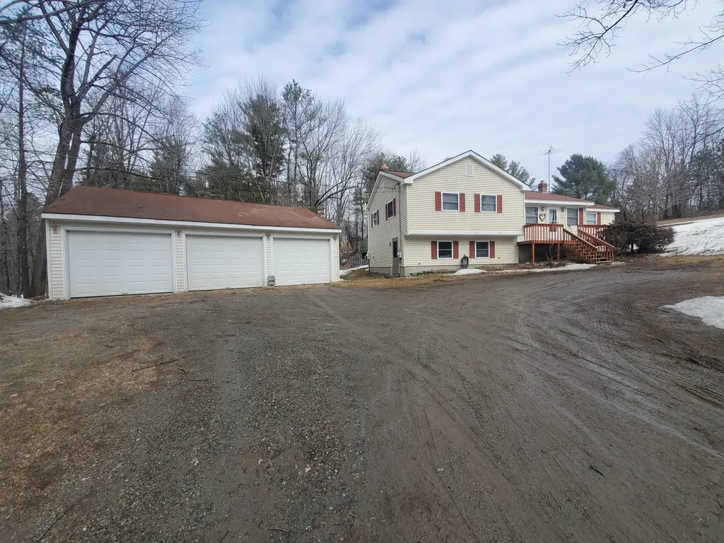 19 Pine Grove Drive Mount Vernon ME 04352