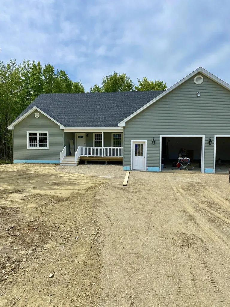 75 Royal Ridge Lane Bucksport ME 04416
