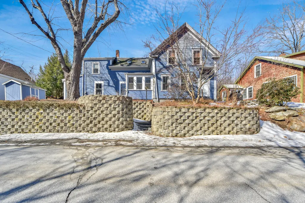 28 High Street Augusta ME 04330
