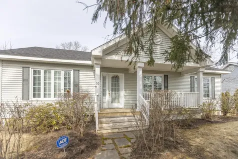 10 Seavey Lane Rockland ME 04841