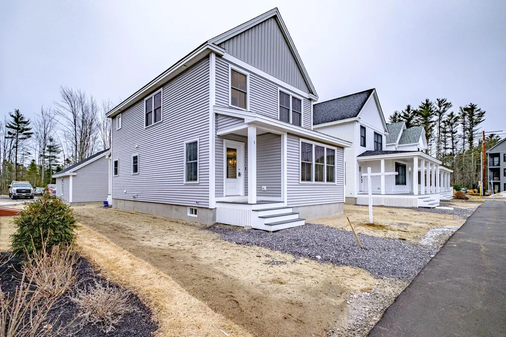 5 Frontrunner Way Scarborough ME 04074