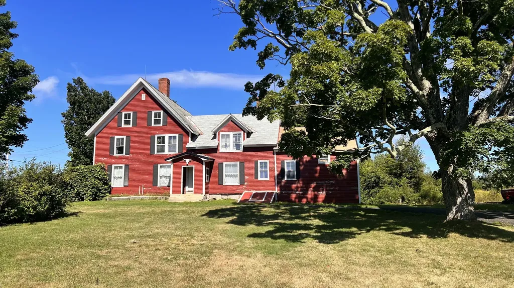 483 N Dexter Road Dexter ME 04930