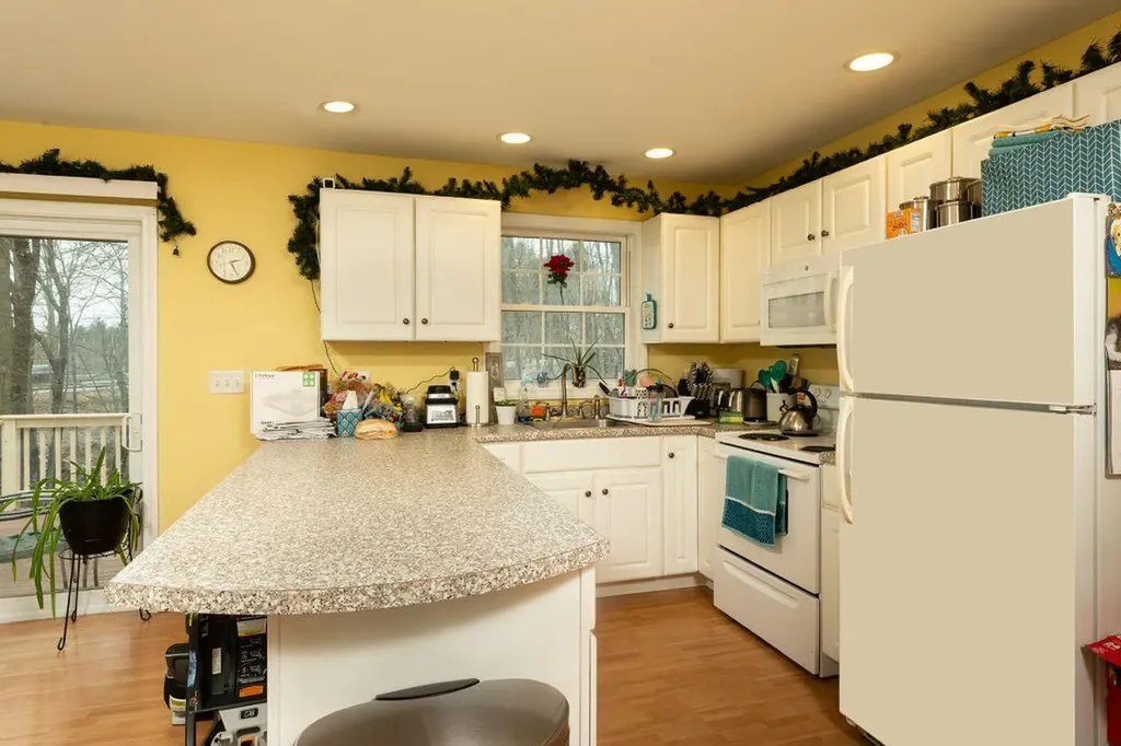 7 Akron Avenue South Berwick ME 03908