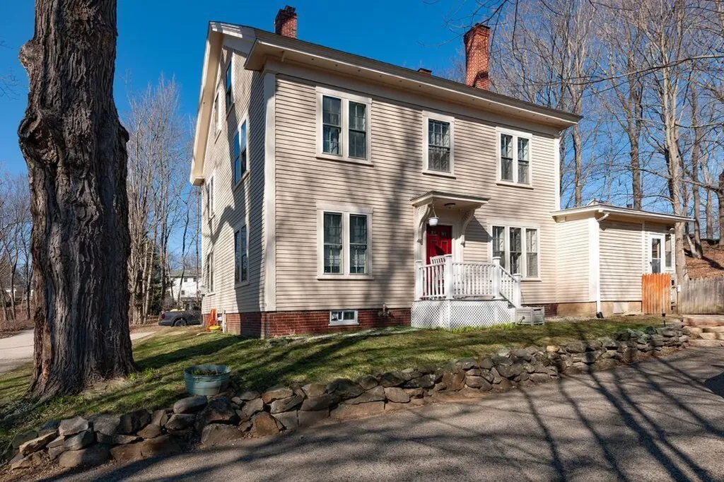 7 Akron Avenue South Berwick ME 03908