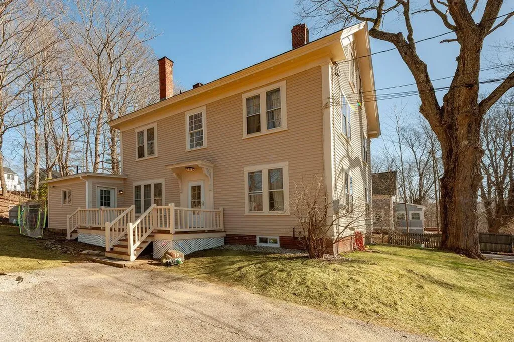7 Akron Avenue South Berwick ME 03908