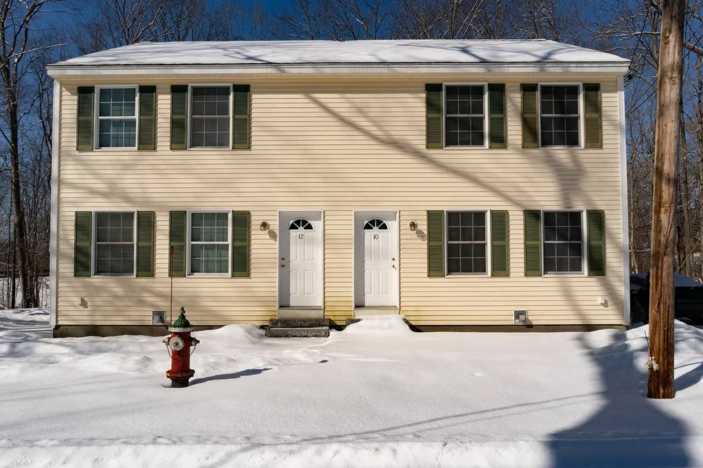 7 Akron Avenue South Berwick ME 03908