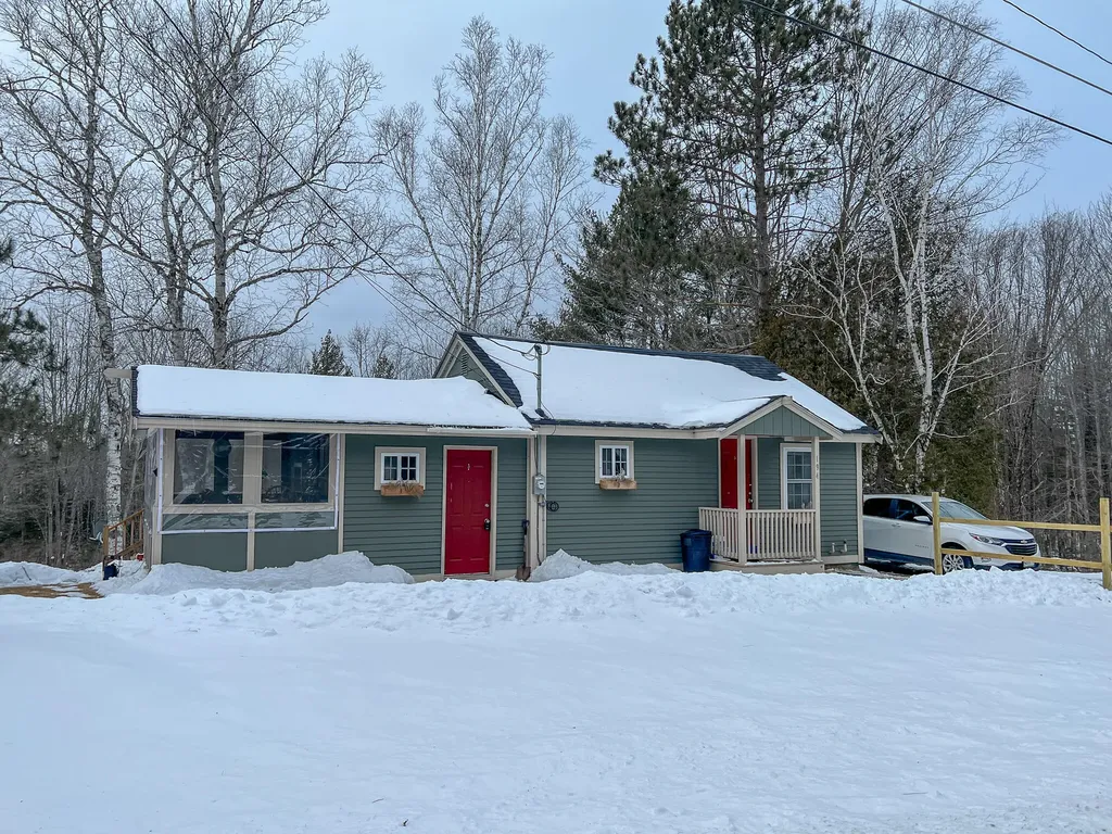 194 Main Road Passadumkeag ME 04475