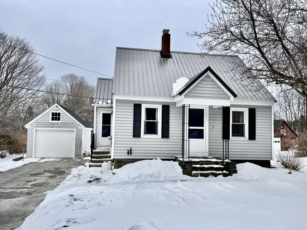 525 Brook Street Westbrook ME 04092