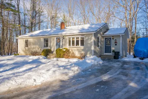 29 Stoneridge Circle Standish ME 04084