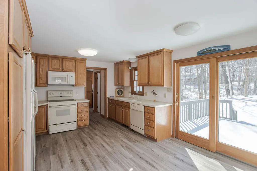 12 Tall Oaks Drive York ME 03909