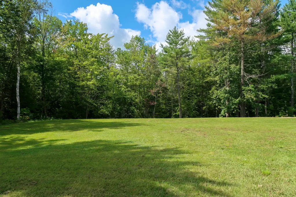 74 North Road Readfield ME 04355