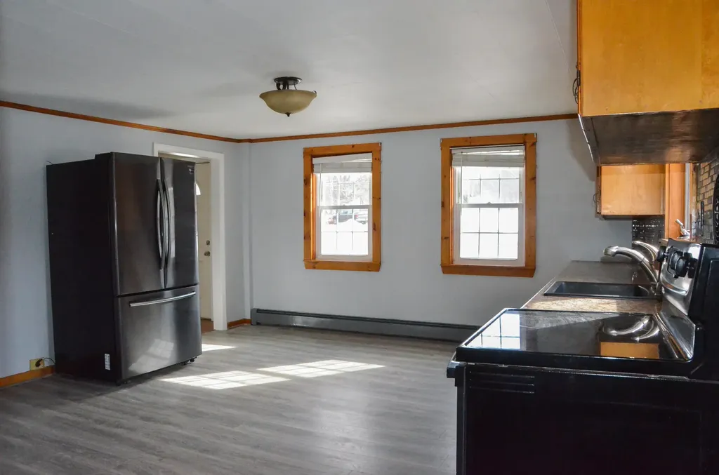 638 Riverside Drive Augusta ME 04330