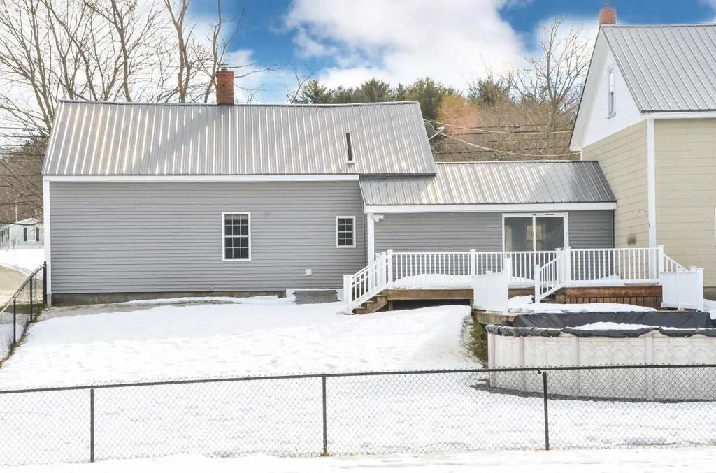638 Riverside Drive Augusta ME 04330
