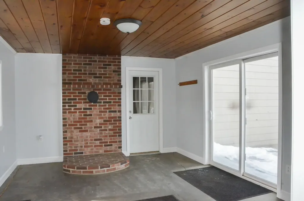 638 Riverside Drive Augusta ME 04330