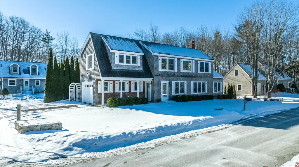 35 Wildwood Avenue Kennebunkport ME 04046