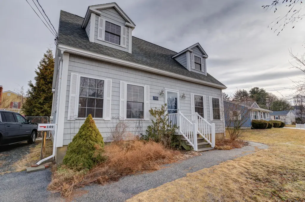 149 Capisic Street Portland ME 04102