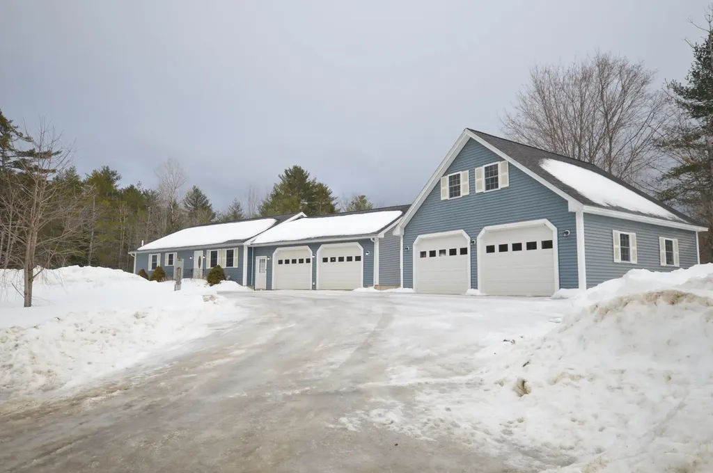 75 Meadow Road Hampden ME 04444