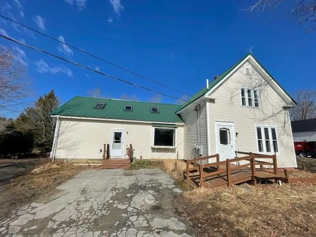 Camden ME 04843