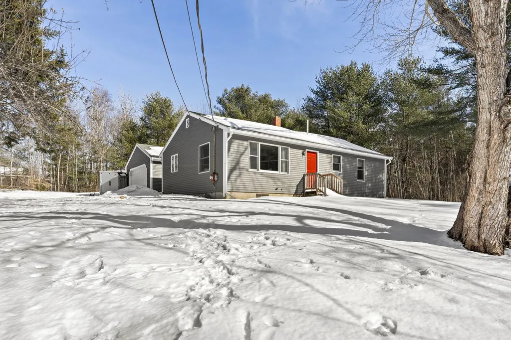737 Augusta Road Jefferson ME 04348