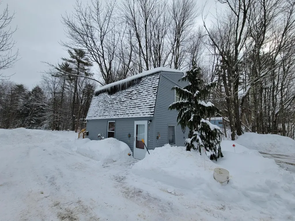 218-220 Pond Road Bridgton ME 04009