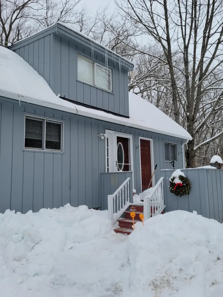 218-220 Pond Road Bridgton ME 04009