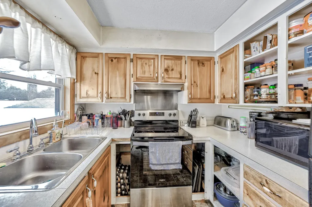 66 Hicks Road Augusta ME 04330