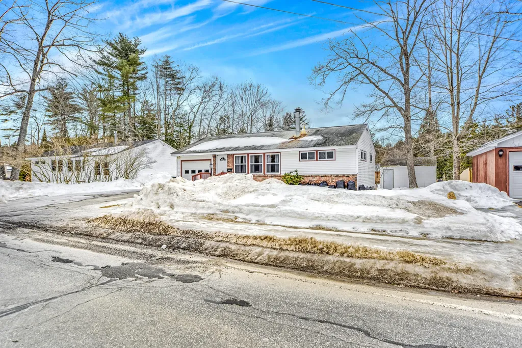 66 Hicks Road Augusta ME 04330