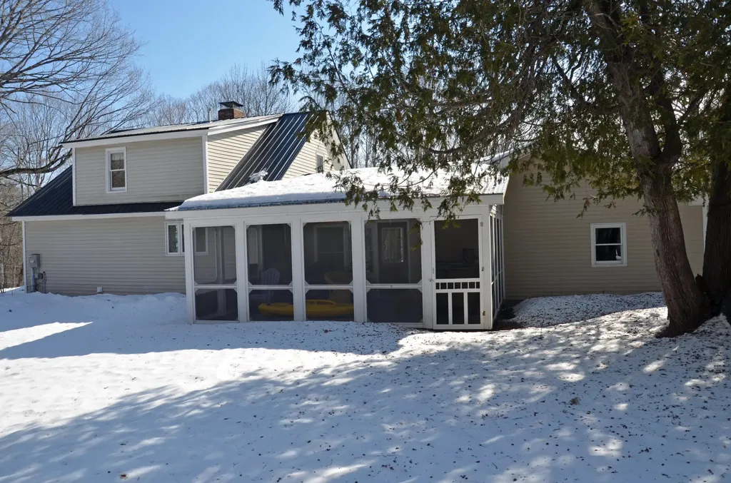 26 Country Club Road Norway ME 04268