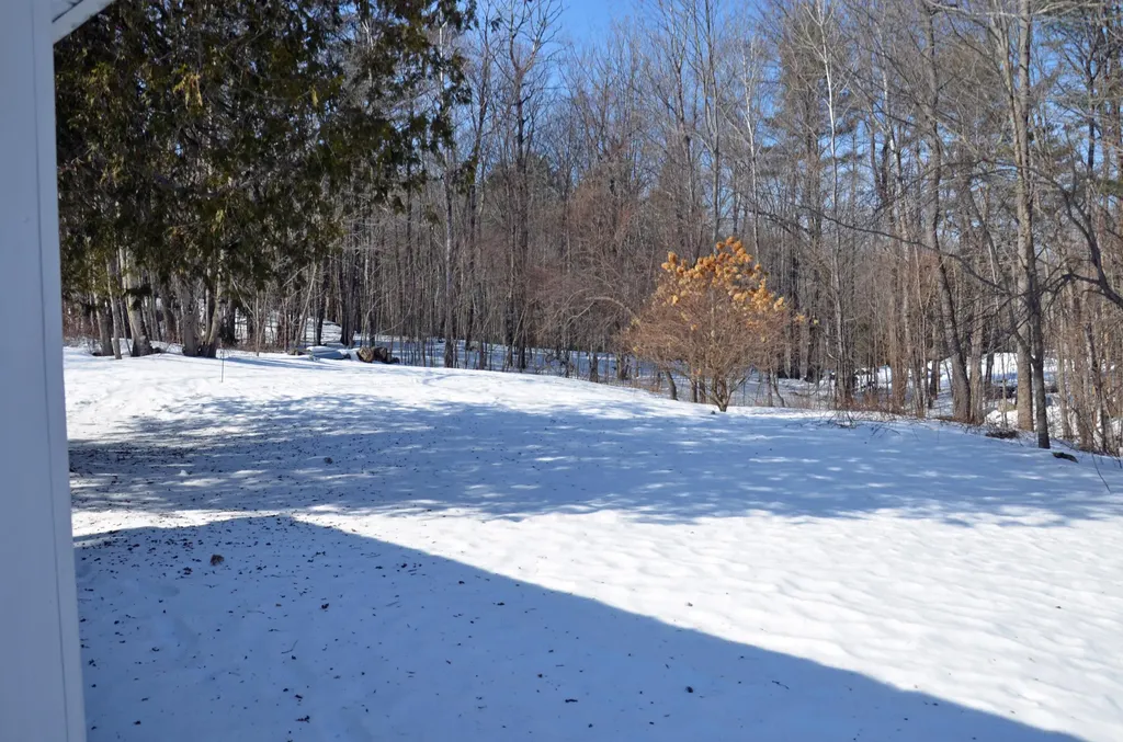 26 Country Club Road Norway ME 04268
