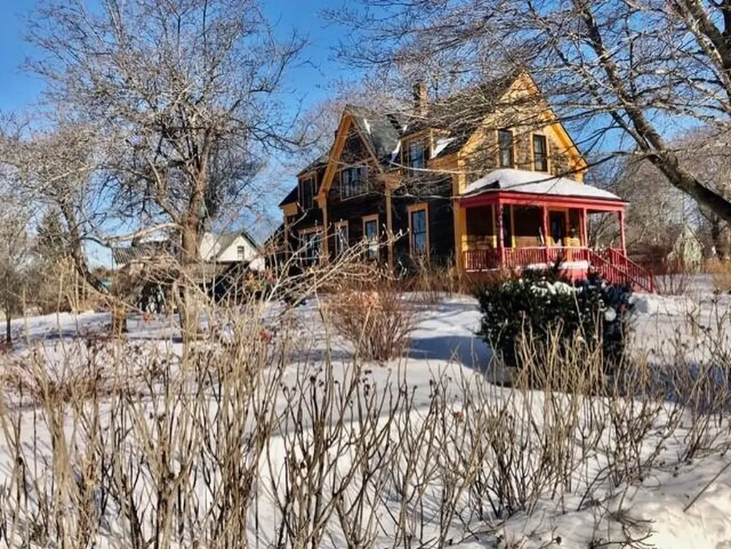 74 Brackett Avenue Portland ME 04108
