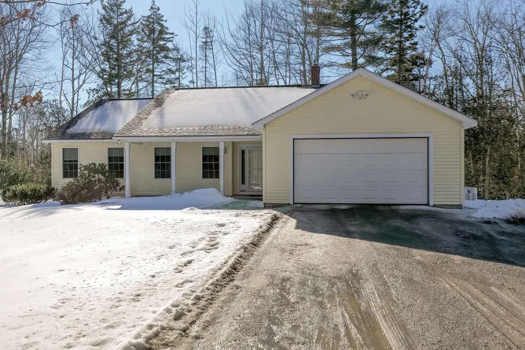 3 Stonehedge Drive Northport ME 04849
