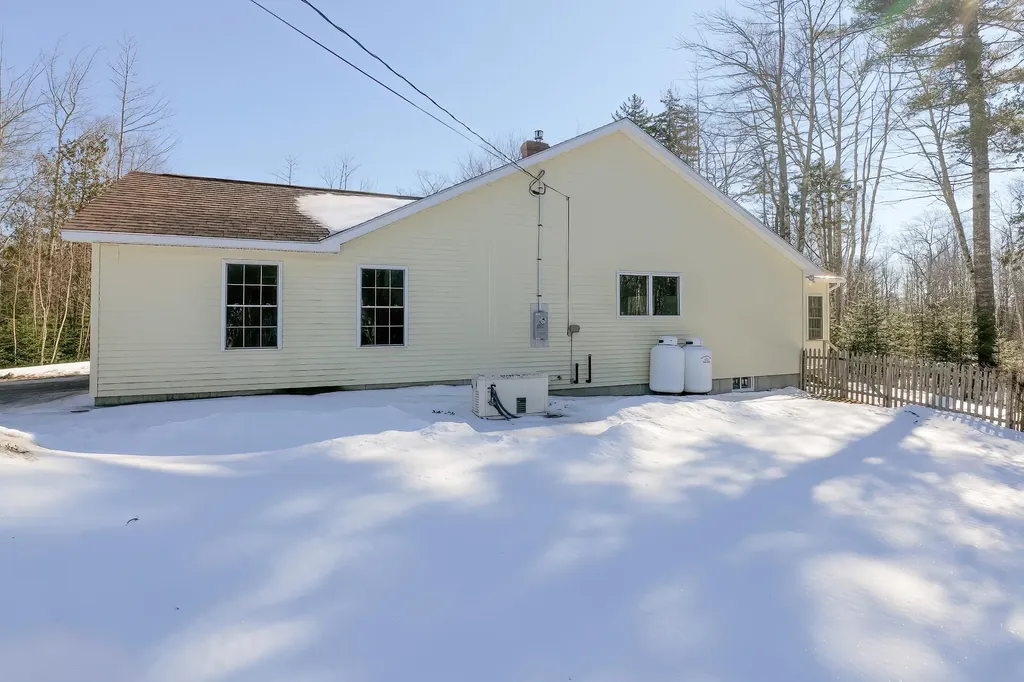 3 Stonehedge Drive Northport ME 04849