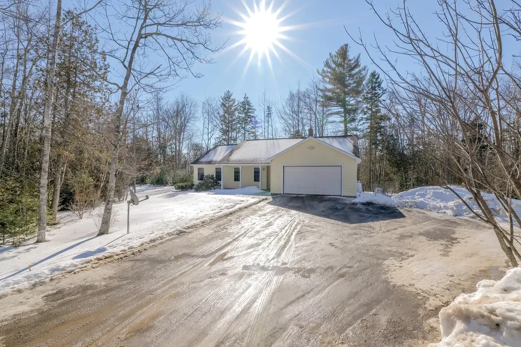 3 Stonehedge Drive Northport ME 04849
