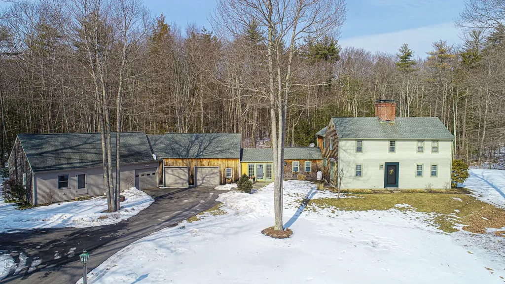 50 Russell Road Eliot ME 03903