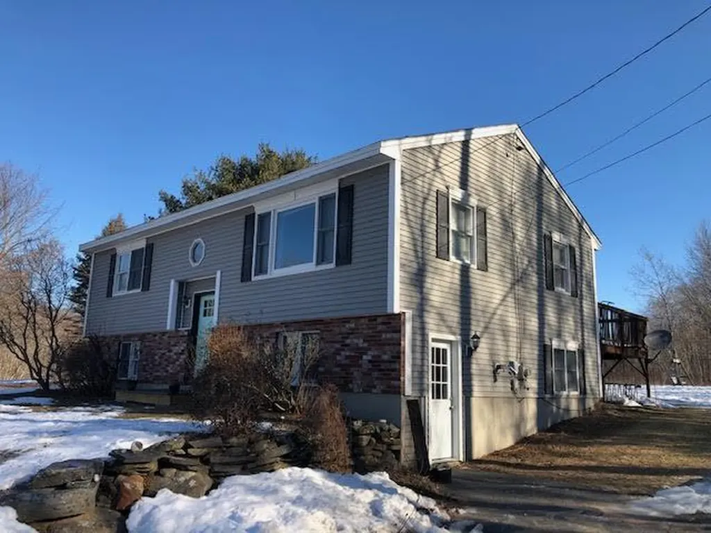 27 Oak Ridge Drive Standish ME 04084