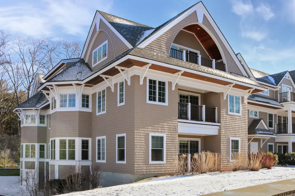 100 Shepards Cove Road Kittery ME 03904